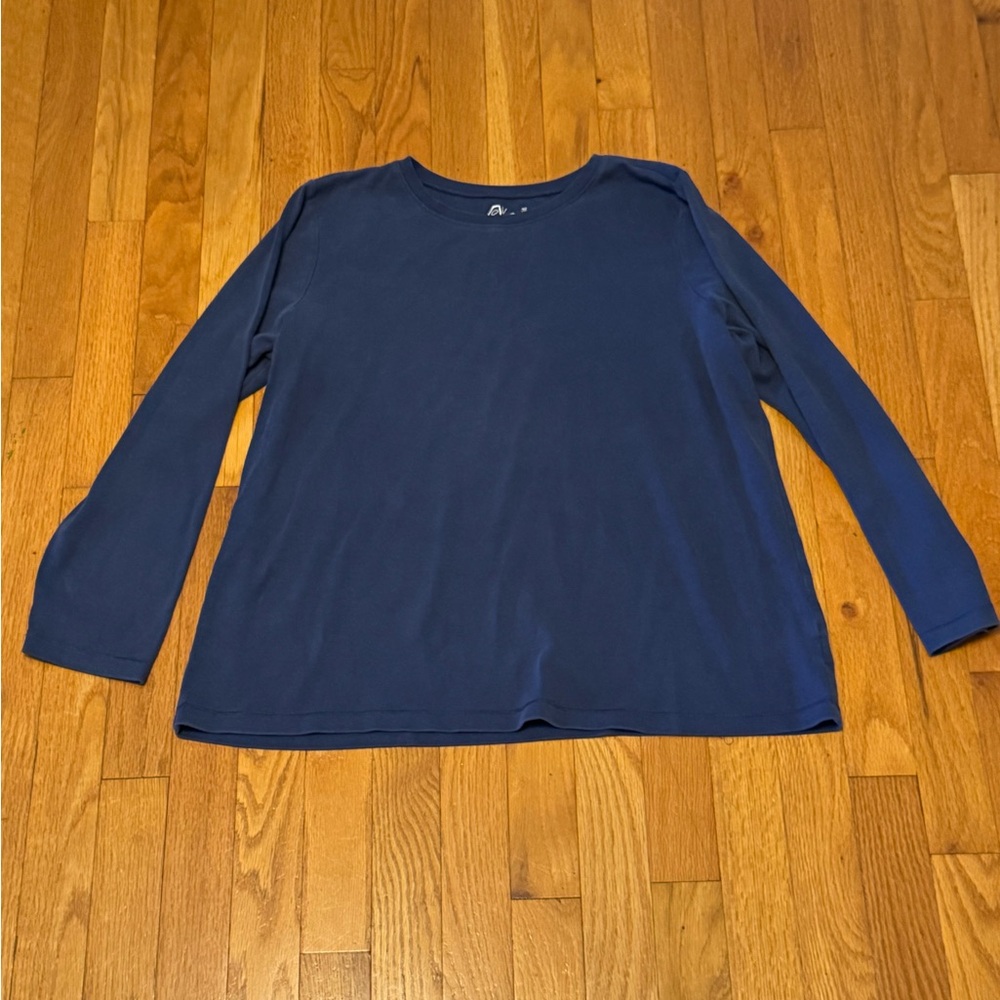 Women’s Basic Navy Long Sleeve Shirt